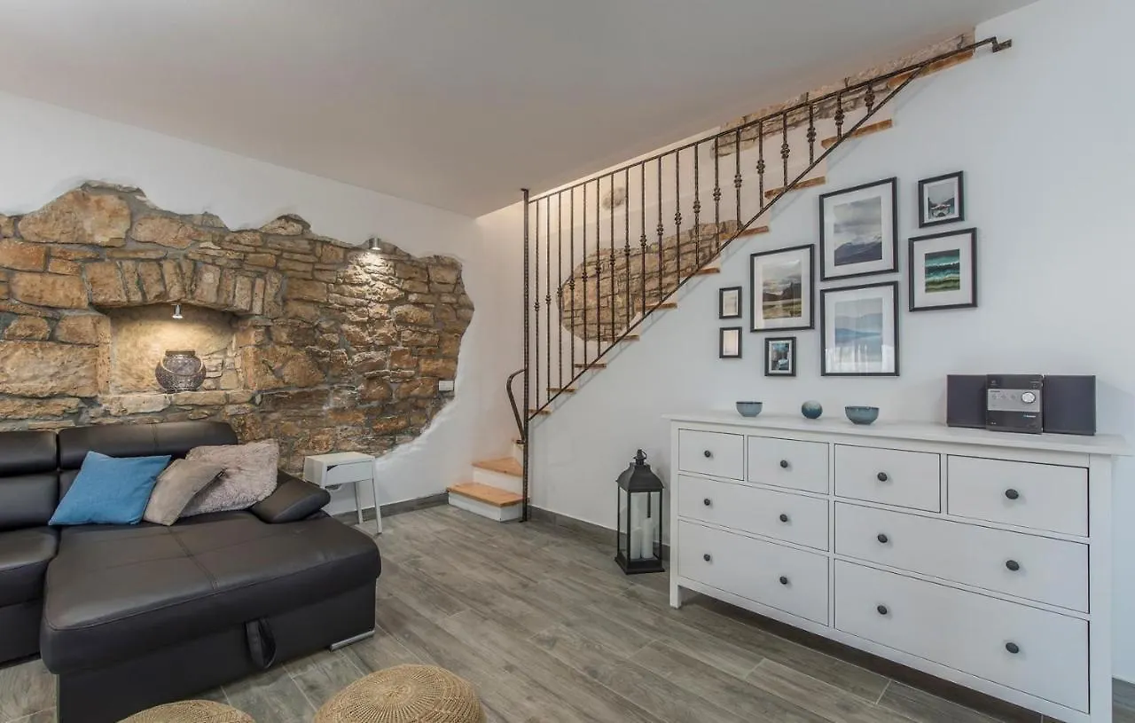 Beautiful Stone House Villa Irma Stranici kod Lovreca